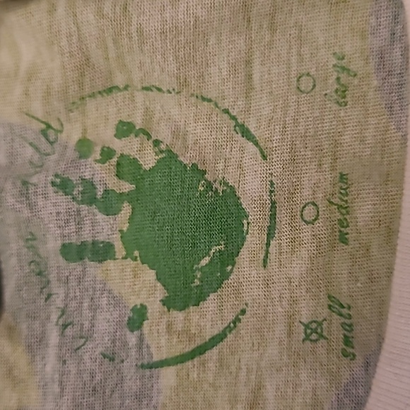 Unique T-shirt Soft Embroidered Size Small Patchwork Floral - Picture 7 of 9